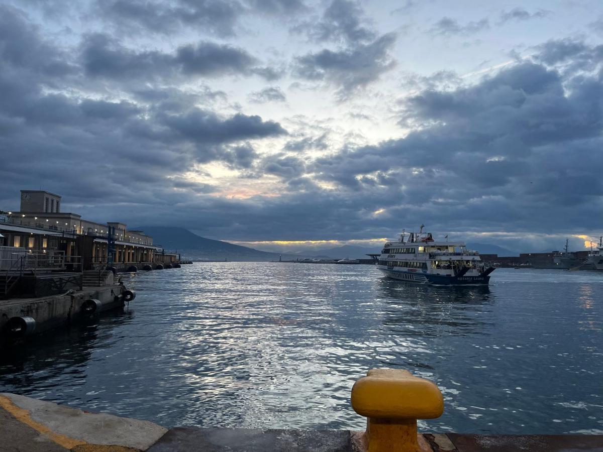 Holiday Home Un Posto Solare Napoli Eksteriør bilde