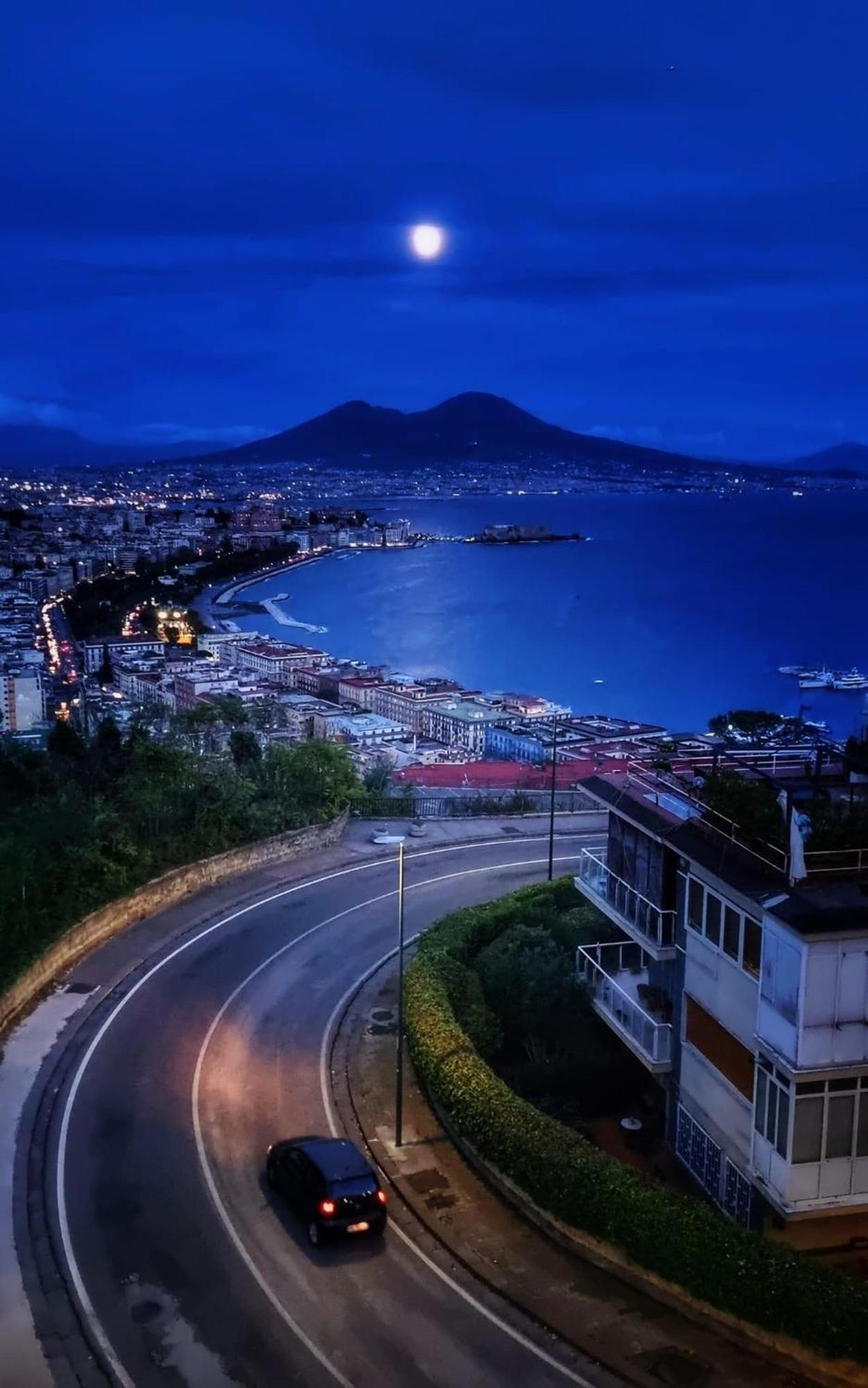 Holiday Home Un Posto Solare Napoli Eksteriør bilde
