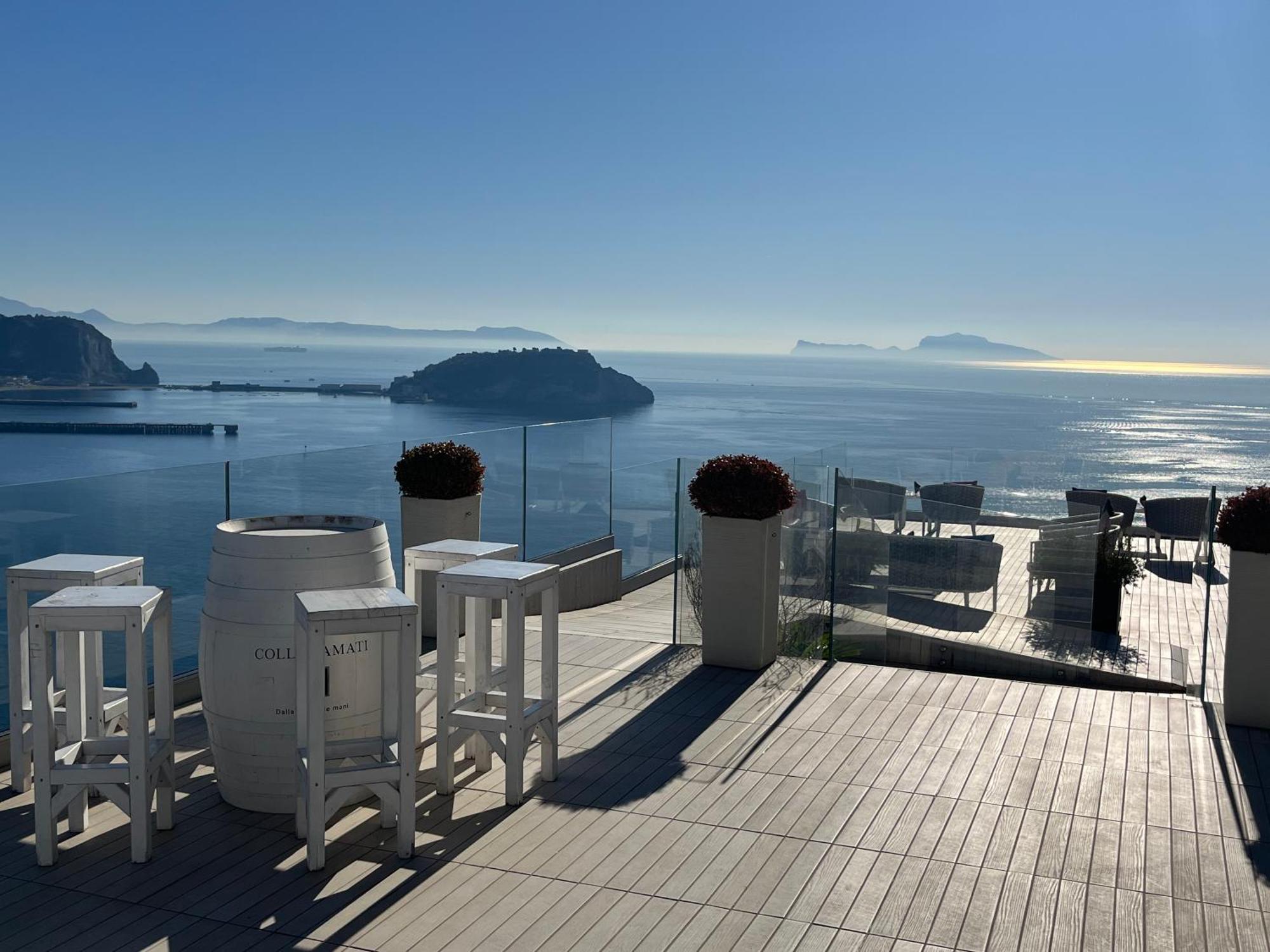 Holiday Home Un Posto Solare Napoli Eksteriør bilde